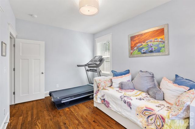1421 Downs Avenue, Charlotte, NC 28205