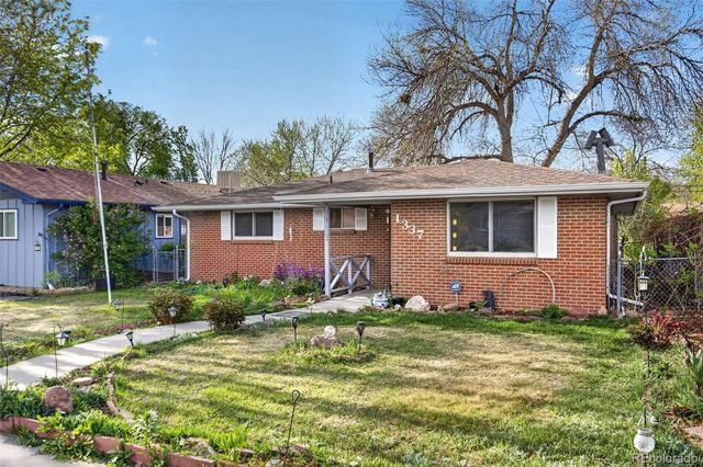 1337 Sharpe Place, Longmont, CO 80501