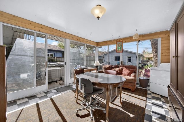 1337 Sharpe Place, Longmont, CO 80501