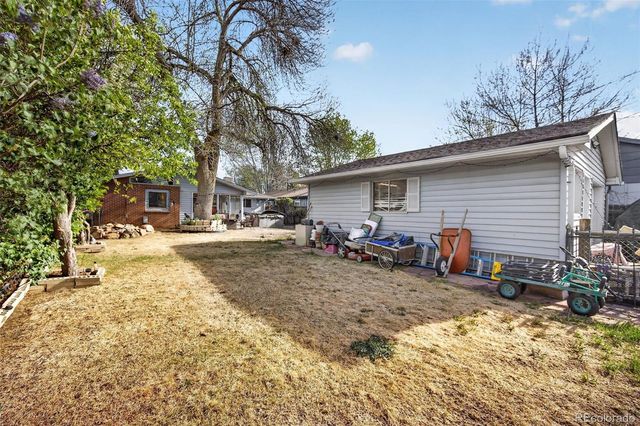 1337 Sharpe Place, Longmont, CO 80501