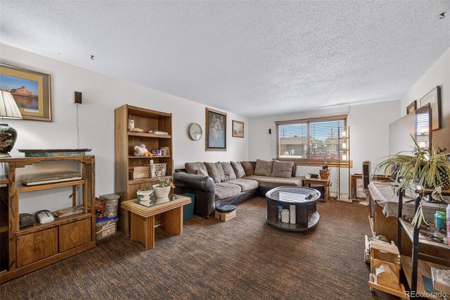 1337 Sharpe Place, Longmont, CO 80501