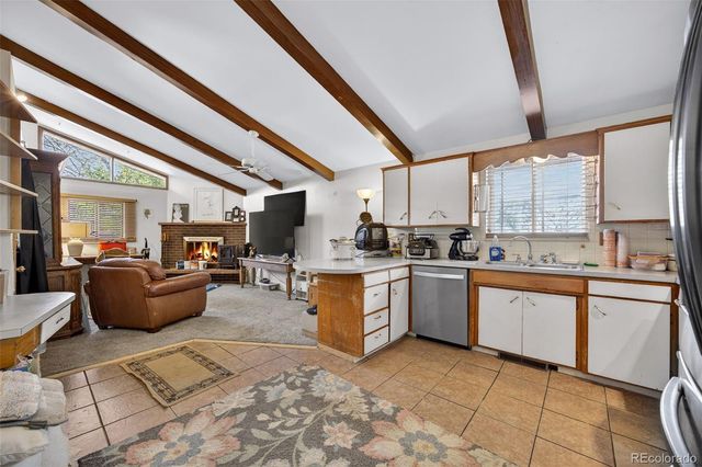 1337 Sharpe Place, Longmont, CO 80501