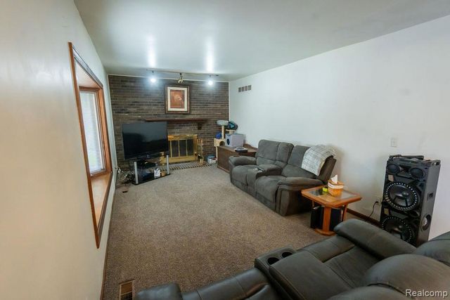 19495 Wherle Drive, Riverview, MI 48193