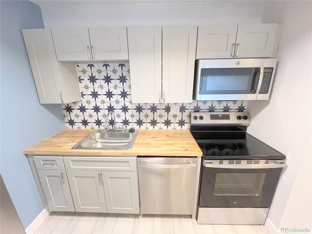 8060 E Girard Avenue 601, Denver, CO 80231