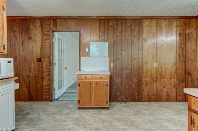1613 Courtland Avenue, Reidsville, NC 27320