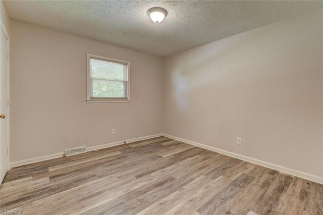 1613 Courtland Avenue, Reidsville, NC 27320