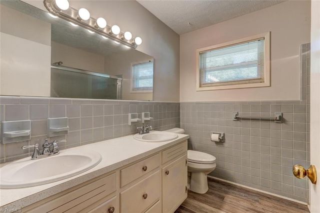 1613 Courtland Avenue, Reidsville, NC 27320