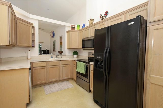 1029 E PEBBLE BEACH CIRCLE, Winter Springs, FL 32708