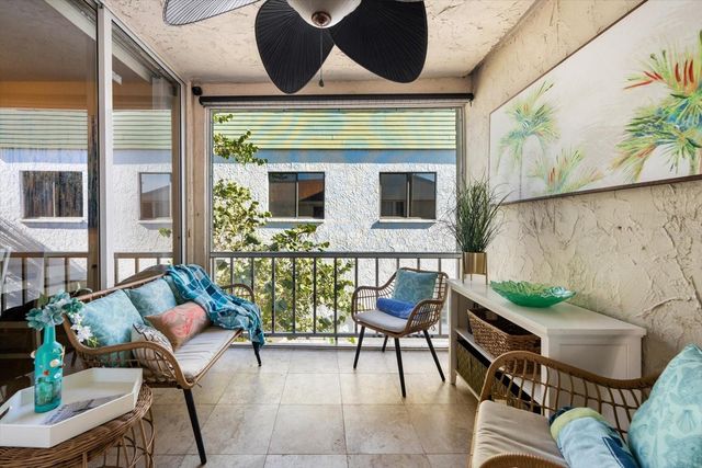 6451 ELMWOOD AVENUE H, Sarasota, FL 34231