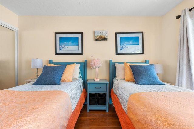 6451 ELMWOOD AVENUE H, Sarasota, FL 34231