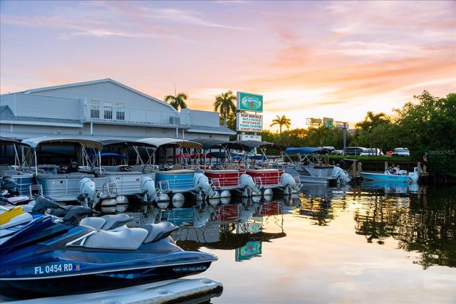 6451 ELMWOOD AVENUE H, Sarasota, FL 34231