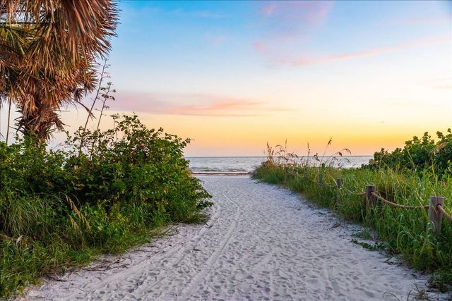 6451 ELMWOOD AVENUE H, Sarasota, FL 34231