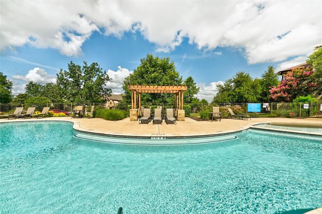 223 Bellagio DR, Lakeway, TX 78734