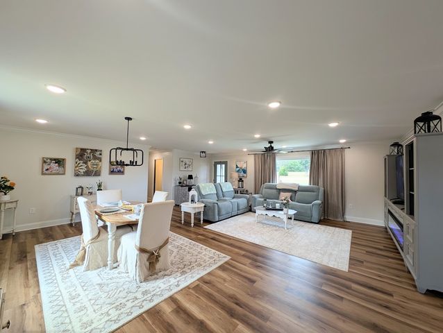 14 Simmons Cir, Fayetteville, TN 37334
