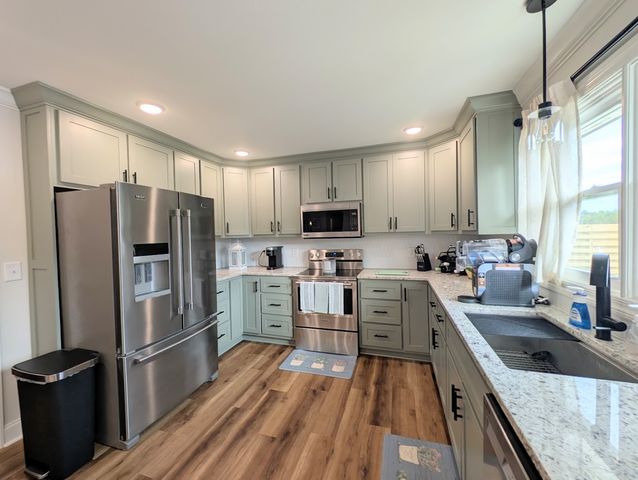 14 Simmons Cir, Fayetteville, TN 37334