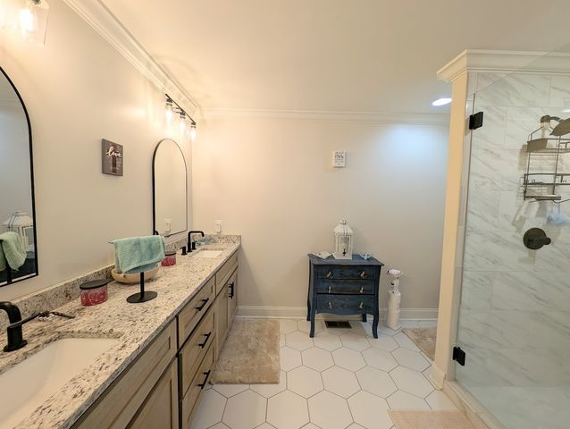 14 Simmons Cir, Fayetteville, TN 37334