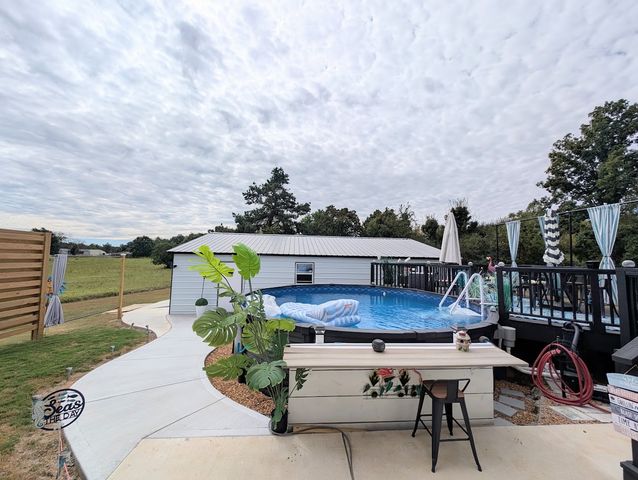 14 Simmons Cir, Fayetteville, TN 37334