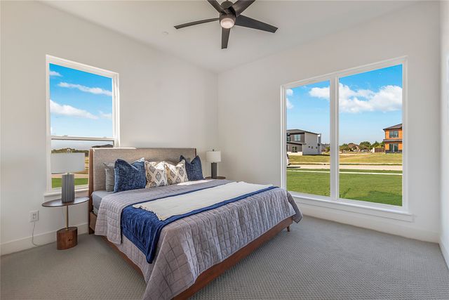 430 Whispering Way, Red Oak, TX 75154