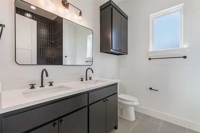 430 Whispering Way, Red Oak, TX 75154