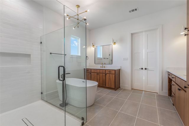 430 Whispering Way, Red Oak, TX 75154