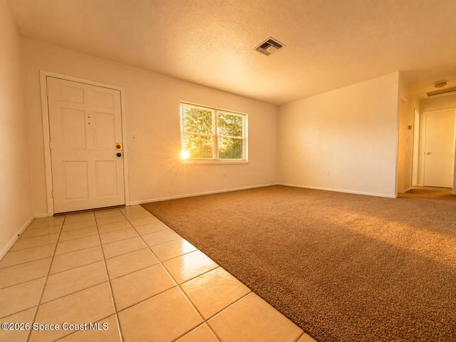 105 Primrose Lane SE, Melbourne, FL 32901