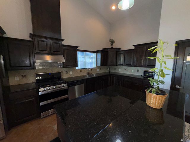 3939 S Dana Dr, Yuma, AZ 85365