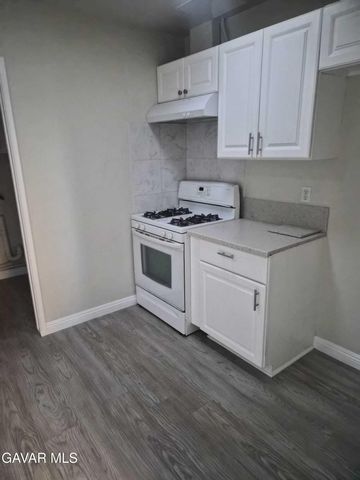 38657 Ladelle Avenue, Palmdale, CA 93550