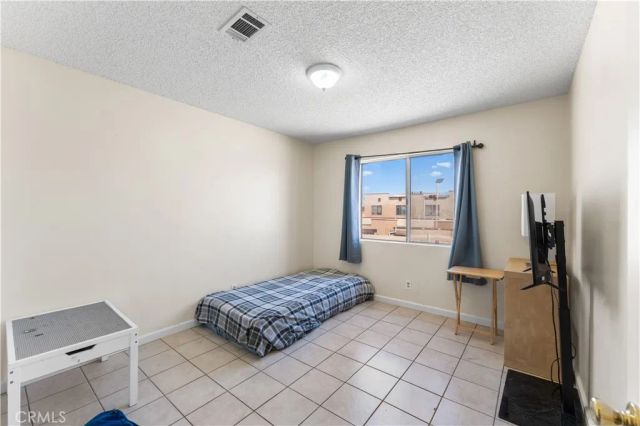 1750 E Avenue Q14, Palmdale, CA 93550