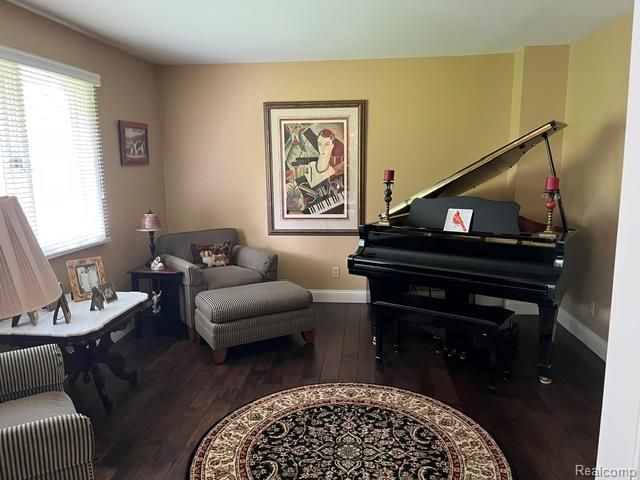 4514 Ravenwood Drive, Grand Blanc, MI 48439