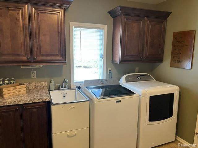 4514 Ravenwood Drive, Grand Blanc, MI 48439