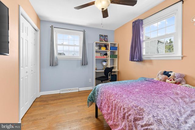 1921 SAINT REGIS LN, Lancaster, PA 17603