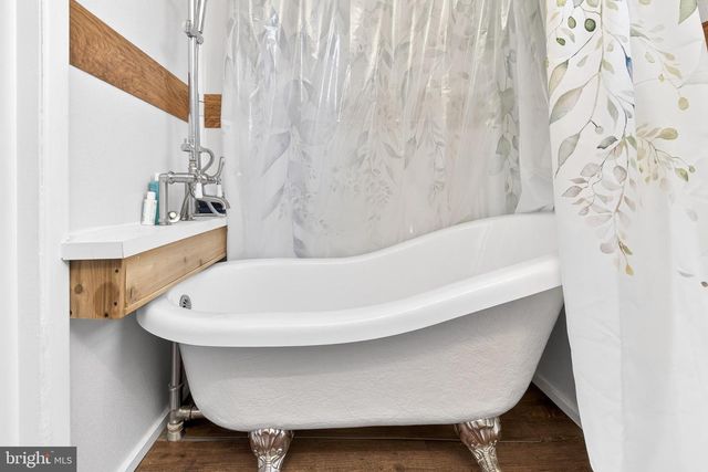 1921 SAINT REGIS LN, Lancaster, PA 17603