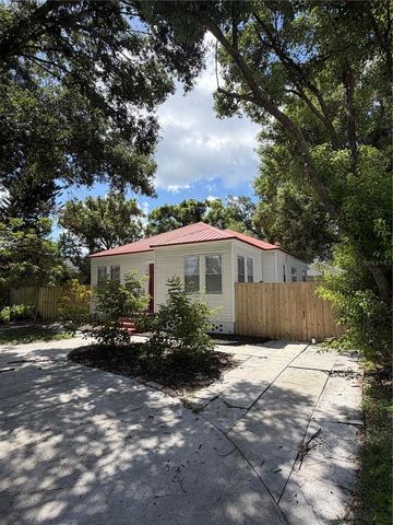 104 W LAMBRIGHT STREET, Tampa, FL 33604