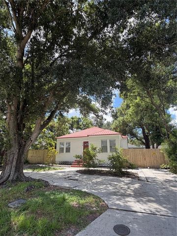 104 W LAMBRIGHT STREET, Tampa, FL 33604