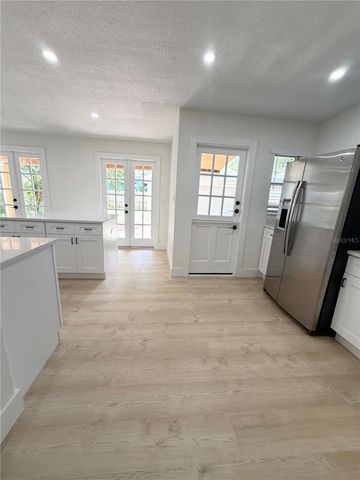 104 W LAMBRIGHT STREET, Tampa, FL 33604