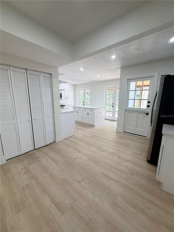 104 W LAMBRIGHT STREET, Tampa, FL 33604