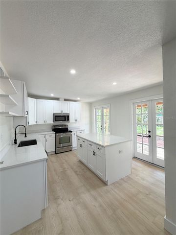 104 W LAMBRIGHT STREET, Tampa, FL 33604