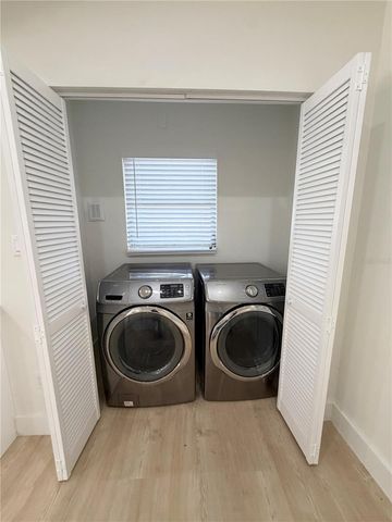 104 W LAMBRIGHT STREET, Tampa, FL 33604