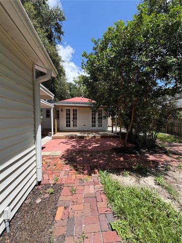 104 W LAMBRIGHT STREET, Tampa, FL 33604