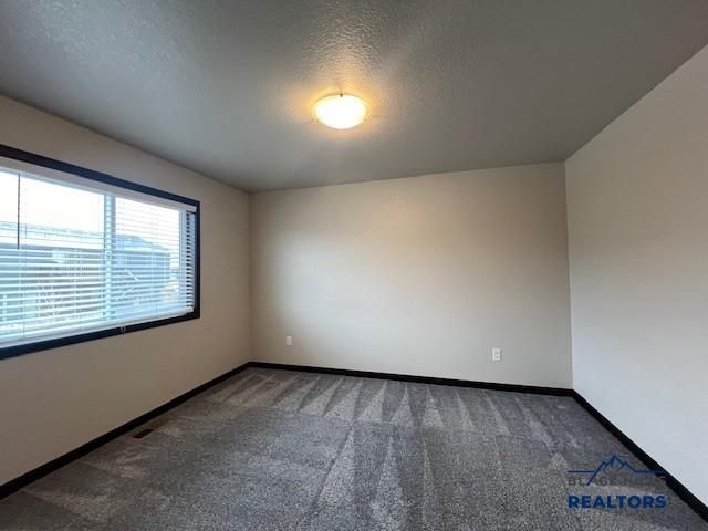 533 BULL RUN DR, Box Elder, SD 57719