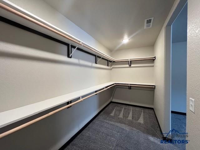 533 BULL RUN DR, Box Elder, SD 57719