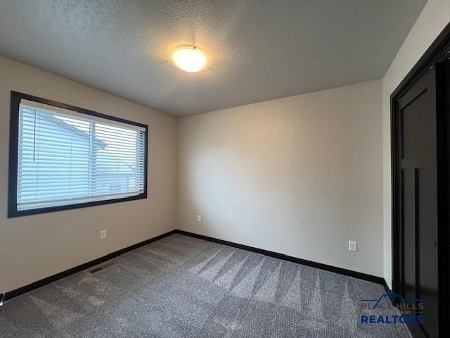 533 BULL RUN DR, Box Elder, SD 57719