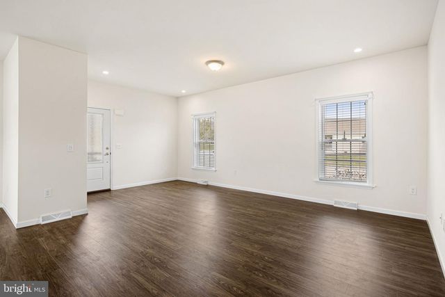 420 DANDELION DR, Blue Bell, PA 19422