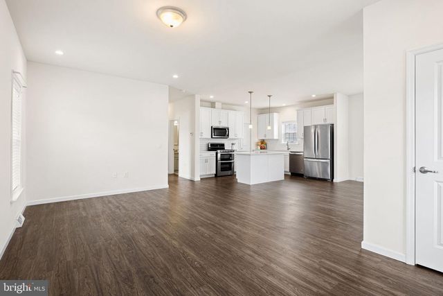 420 DANDELION DR, Blue Bell, PA 19422