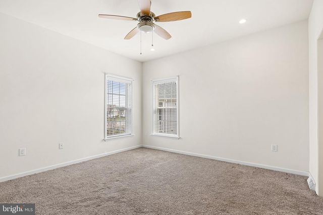 420 DANDELION DR, Blue Bell, PA 19422