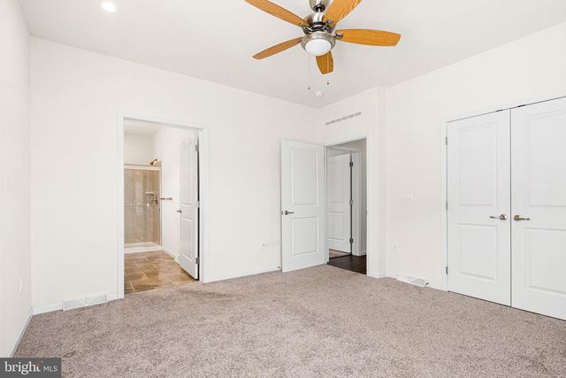420 DANDELION DR, Blue Bell, PA 19422