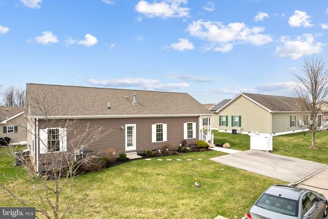 420 DANDELION DR, Blue Bell, PA 19422