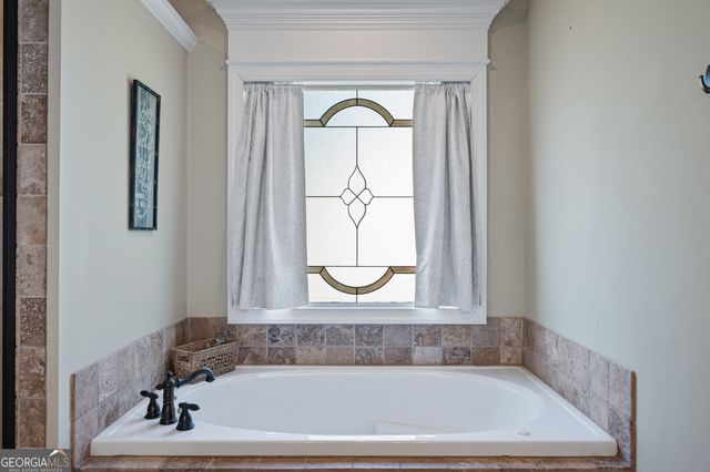 4452 Sandhurst Place, Flowery Branch, GA 30542