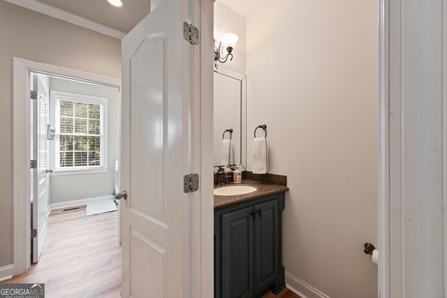 4452 Sandhurst Place, Flowery Branch, GA 30542