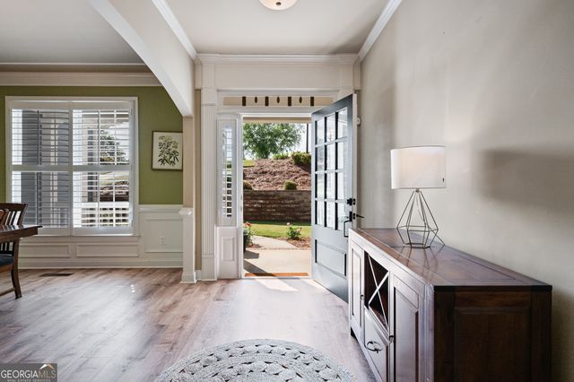 4452 Sandhurst Place, Flowery Branch, GA 30542